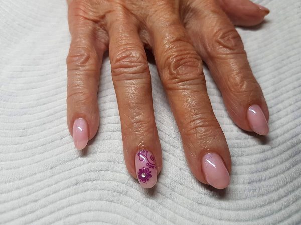 Nail Bling Port Macquarie manicure